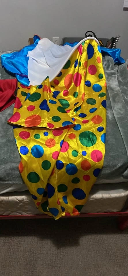 Adult clown suit with matching hat - photo 2
