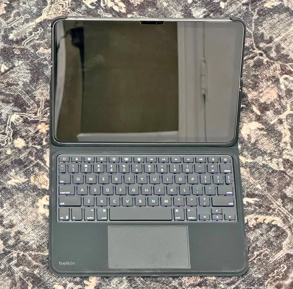 Belkin Connect Keyboard Folio Case for iPad Air/Pro 10.9/11"