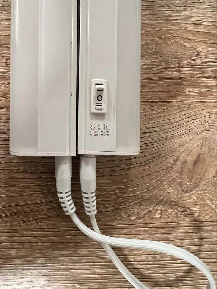 LED Cabinet or Wall Mount Lights (2 pieces) - photo 3