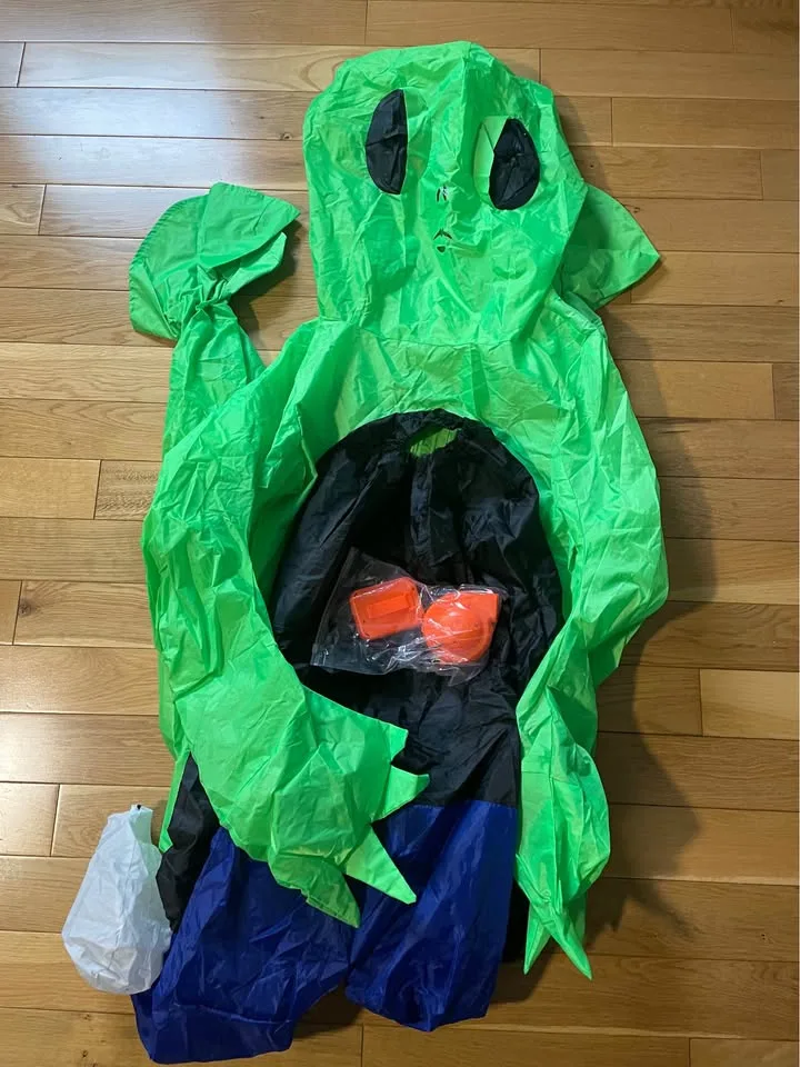 Adult/Teen Inflatable Alien Carry Halloween Costume image indicator(2)