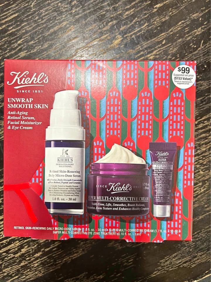 Kiehl's 3-Piece Unwrap Smooth Skin Gift Set