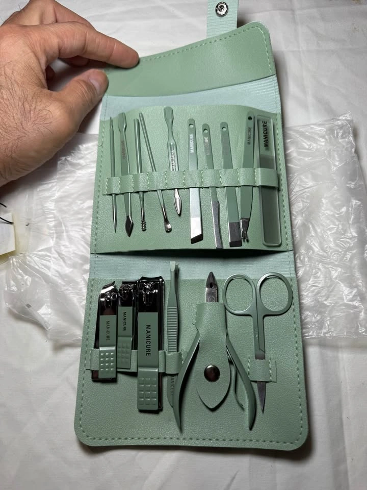 18 pcs Professional Nail Clipper Pedicure Grooming Set - photo 3