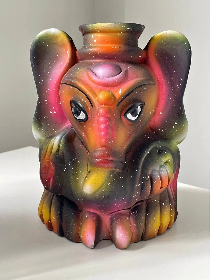 Beautiful Handmade Ganesha Decorative Vase / Home Décor