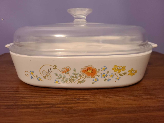 Vintage Corning Ware Collectibles - photo 5