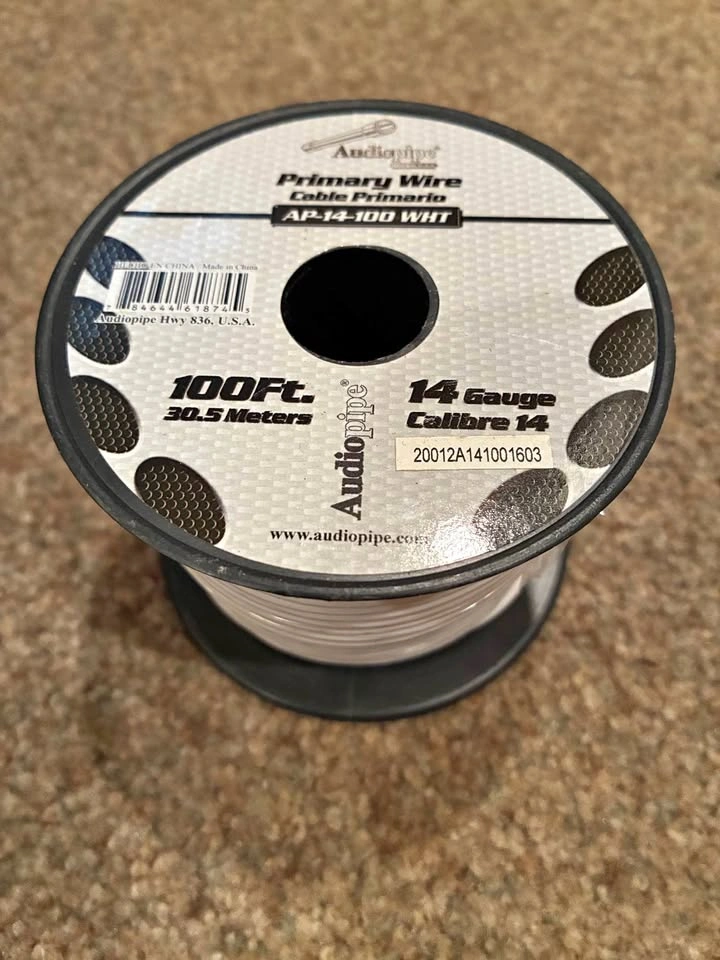 14 Gauge Car Audio Primary Wire (100ft–White)