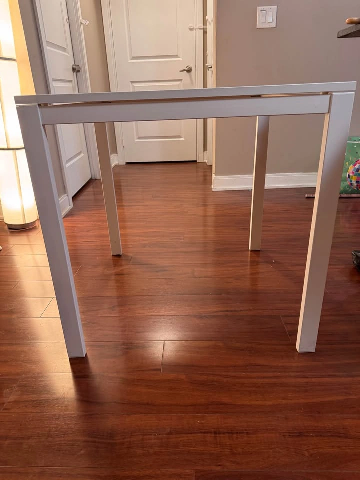Ikea dining table with four chairs and pads, white - photo 2