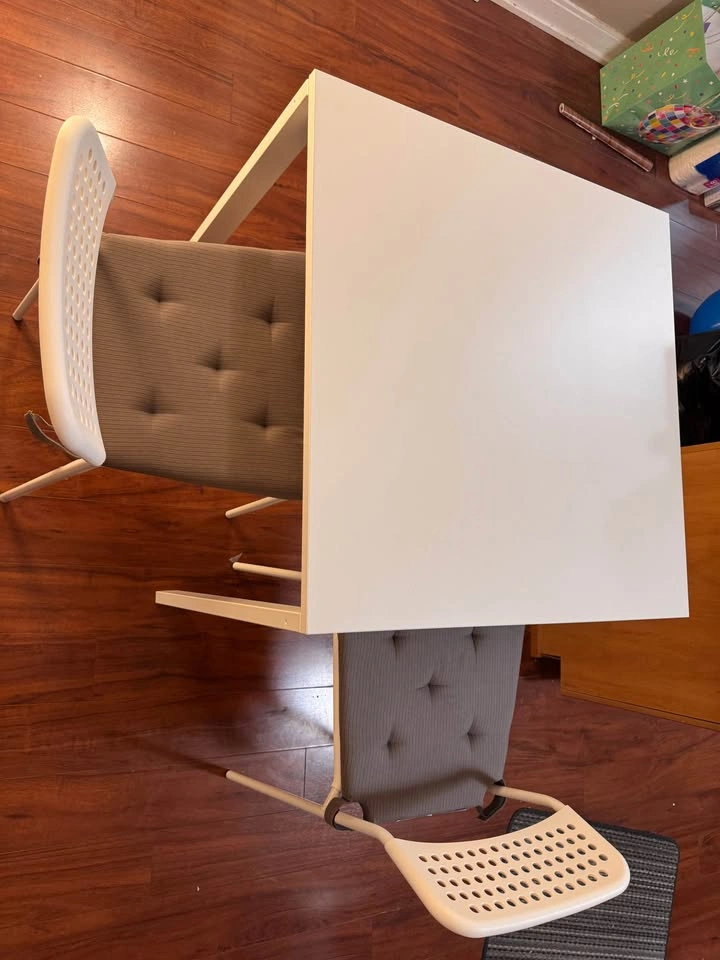 Ikea dining table with four chairs and pads, white - photo 5