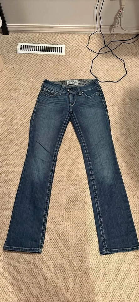 Ariat R.E.A.L. Mid Rise Straight Jeans Size 26R