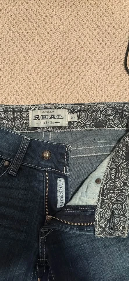 Ariat R.E.A.L. Mid Rise Straight Jeans Size 26R - photo 3