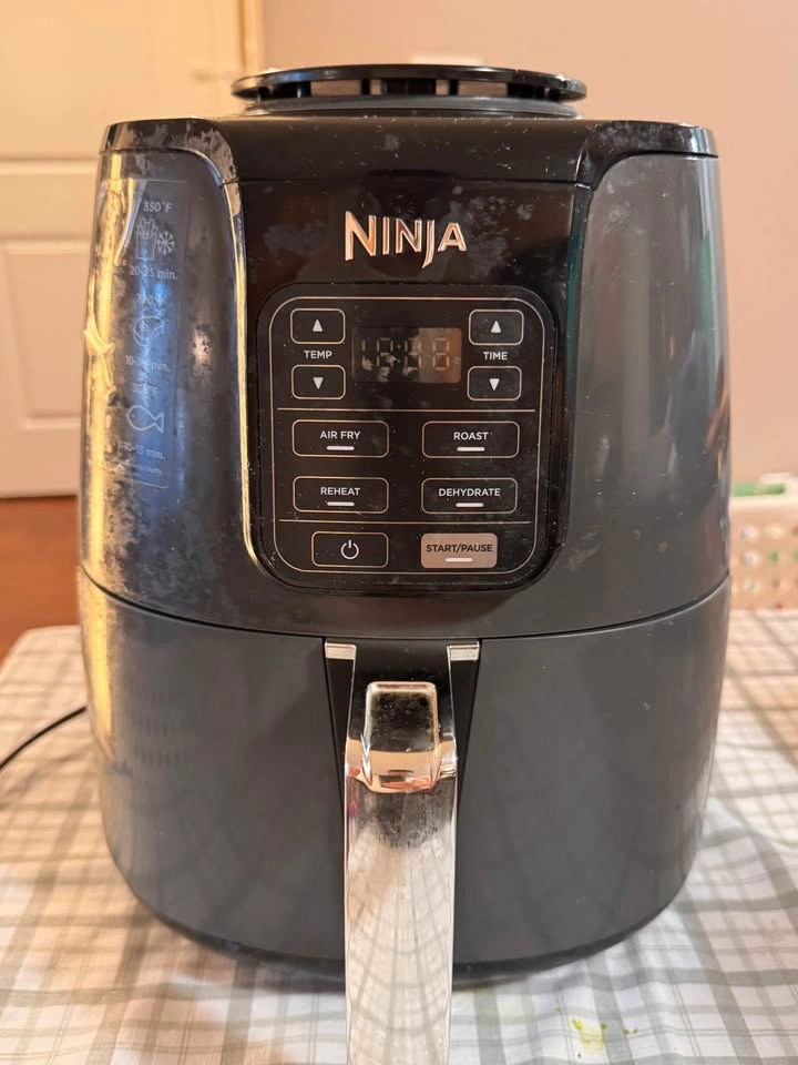 Ninja AF100C Air Fryer, 4-Qt Capacity, Charcoal Grey - photo 4