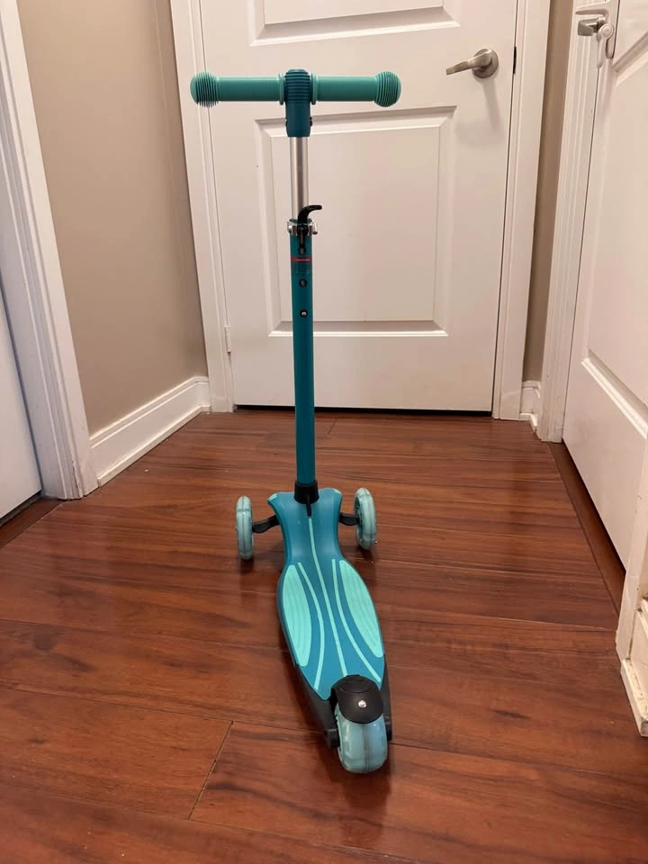Gotrax KS1 Kids Kick Scooter, 3 Wheels for Boys & Girls 2-8 - photo 2