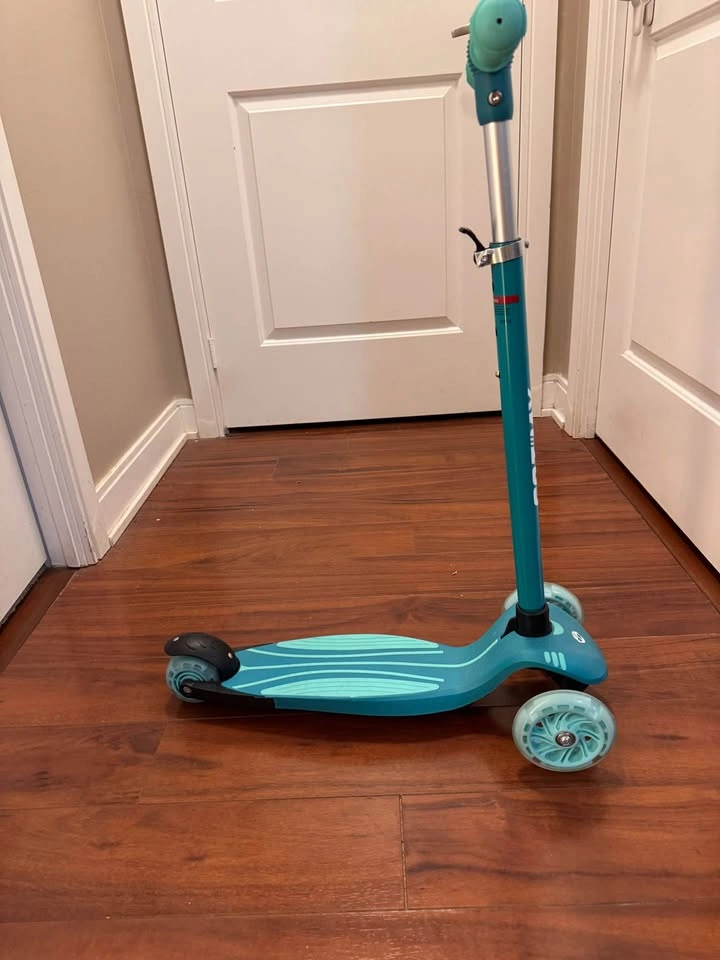 Gotrax KS1 Kids Kick Scooter, 3 Wheels for Boys & Girls 2-8 - photo 3
