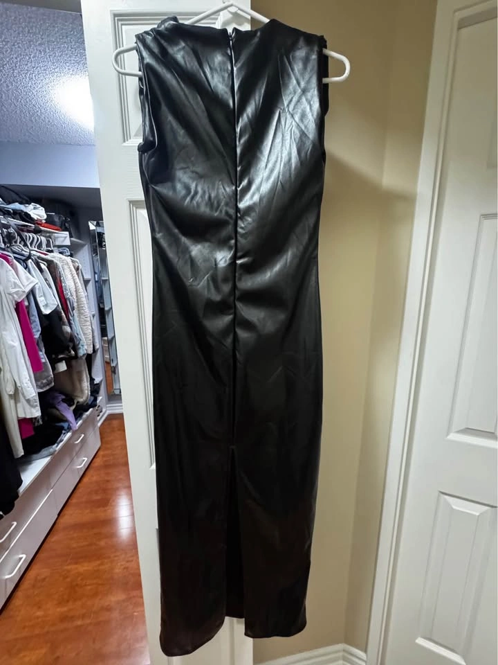 Floor length leather dress - photo 2