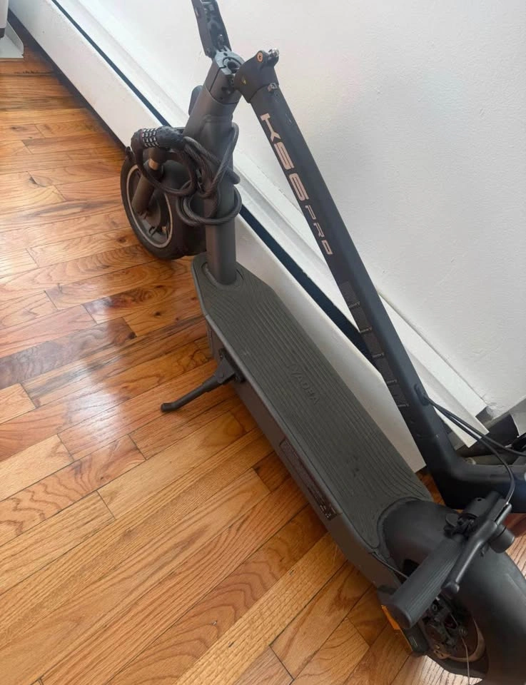 Yadea KS6 Pro Electric Scooter - photo 2