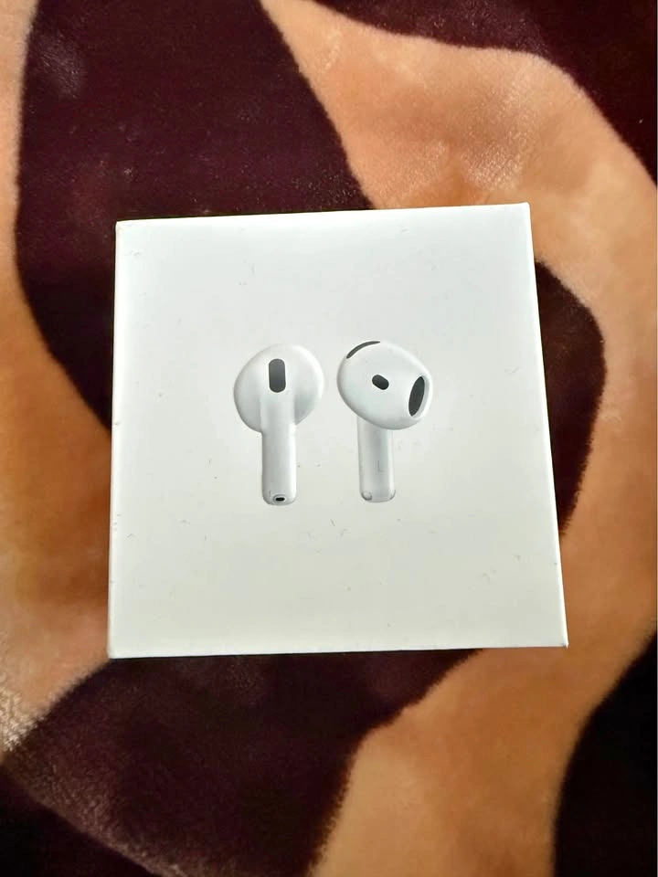 Apple AirPods (5th Generation)