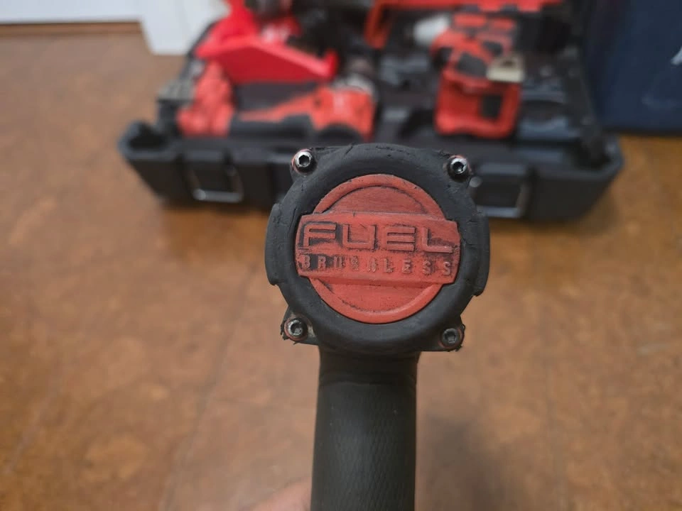 Milwaukee M18 FUEL Brushless Hammer Drill and Impact Driver Set - photo 2