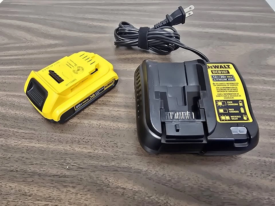 DeWalt 20V MAX XR Battery + DCB107 Charger Combo