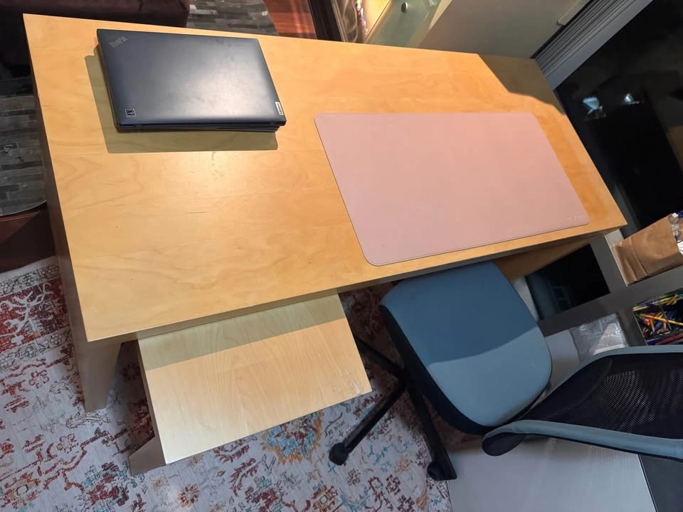 IKEA malm desk with pullout - photo 2