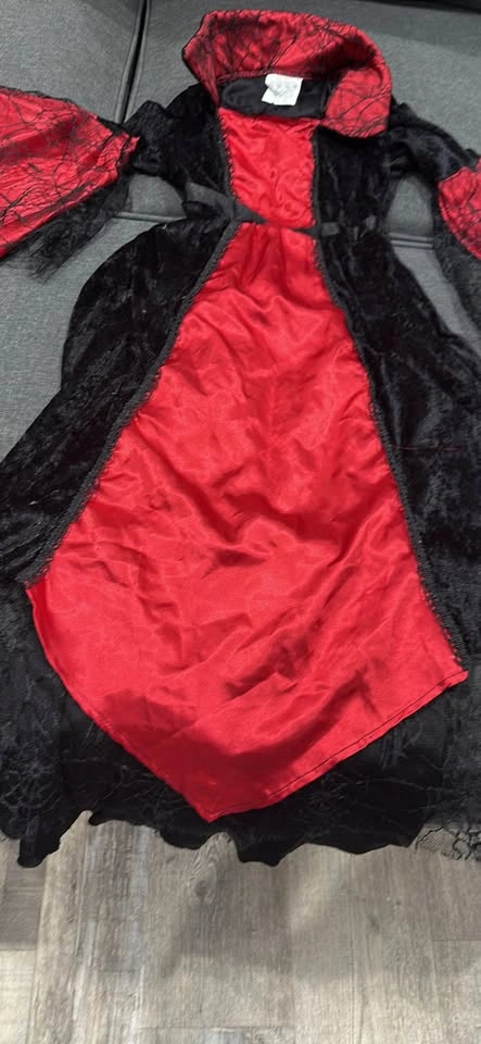 Girls Vampire Costume Dress Medium kids - photo 4