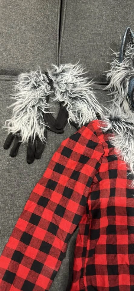 Werewolf Halloween Costume with Mask and Gloves - photo 2