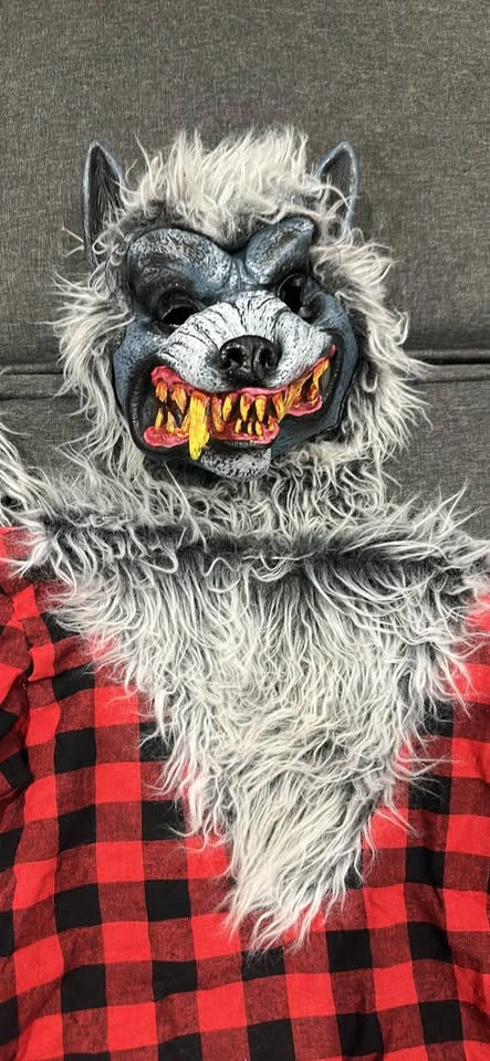 Werewolf Halloween Costume with Mask and Gloves - photo 3