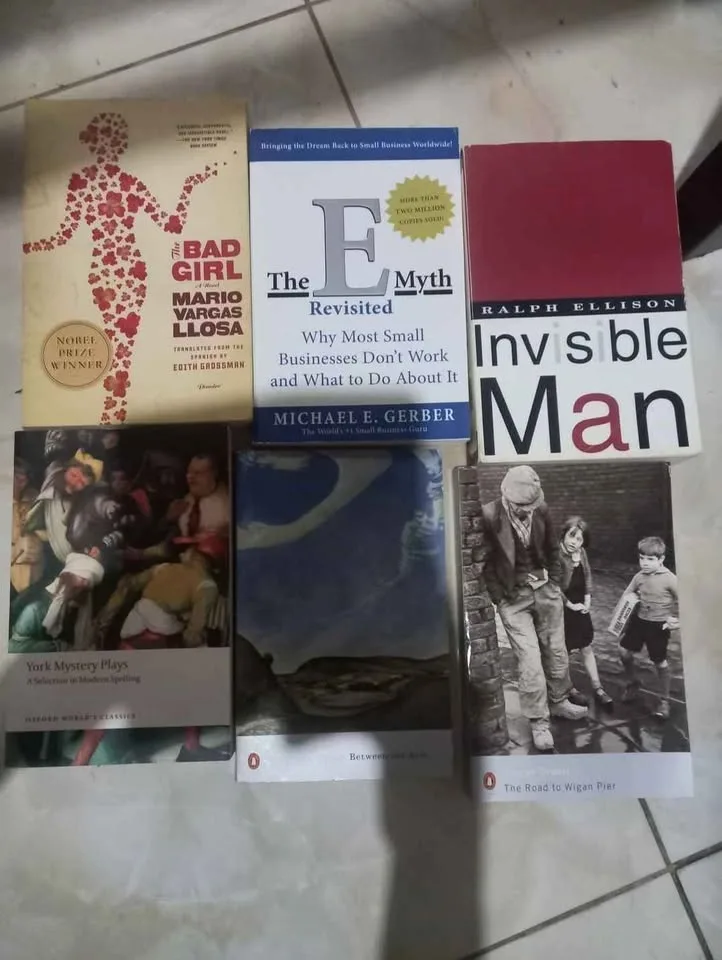 Best-Seller Books for Sale! image indicator(3)