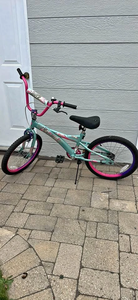 Huffy Camden 20" Girls' BMX Bike
