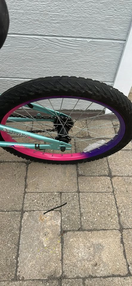 Huffy Camden 20" Girls' BMX Bike - photo 2