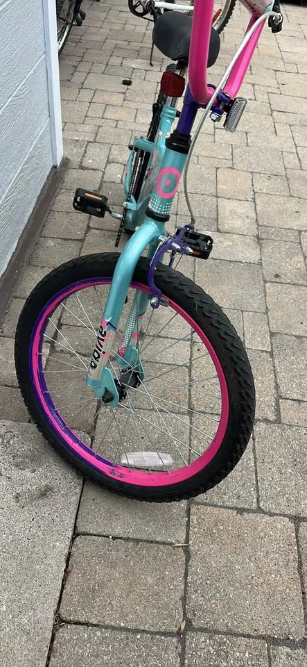 Huffy Camden 20" Girls' BMX Bike - photo 3