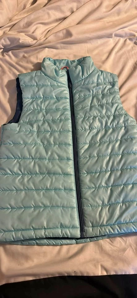 H&M Sport Kids Puffer Vest Size 8-10Y