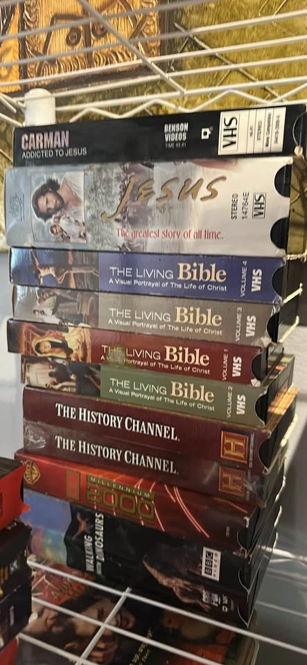 Vintage VHS Movie Collection - The Godfather, Hitchcock, Rascals - photo 4