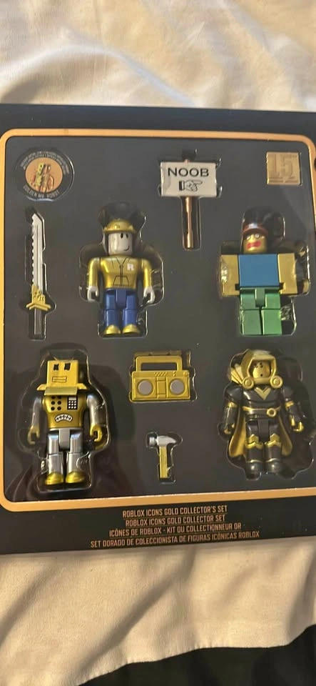 Roblox Icons Gold Collector's Set