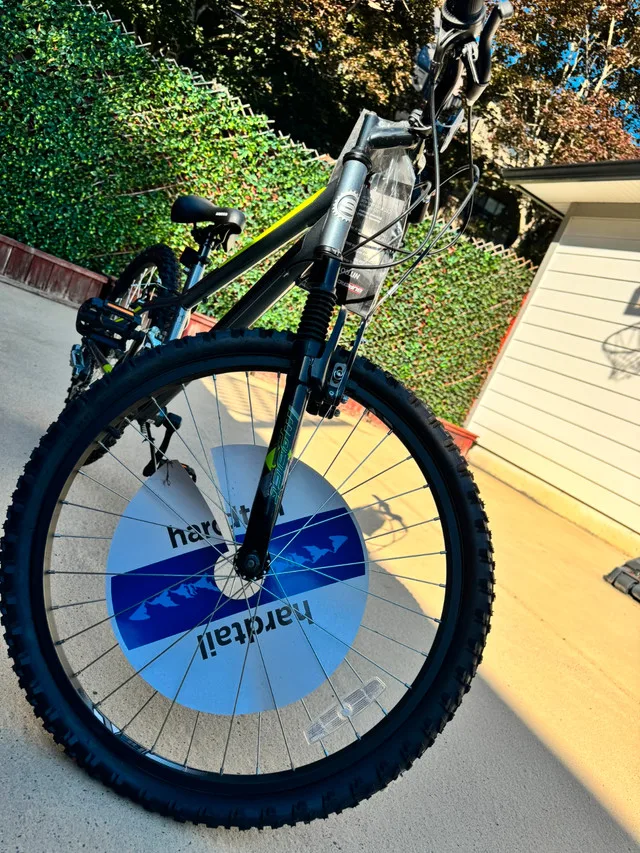 Brand New Supercycle Nitro 24 Youth Mountain Bike +7 Accessories thumbnail