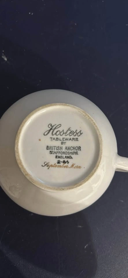 British Anchor Hostess Tableware September Morn Sugar Bowl and C - photo 3