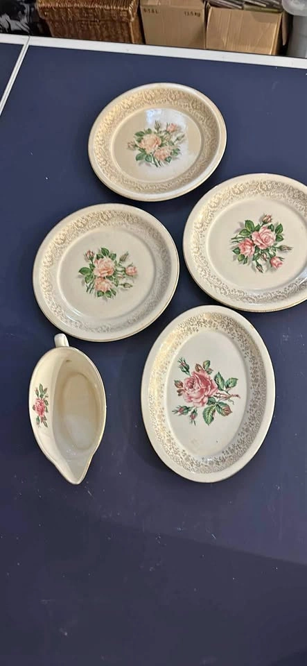 Vintage Georgian China Tudor Rose & Cornish Rose 22kt Gold Trim