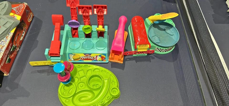 Play-Doh Playset Bundle
