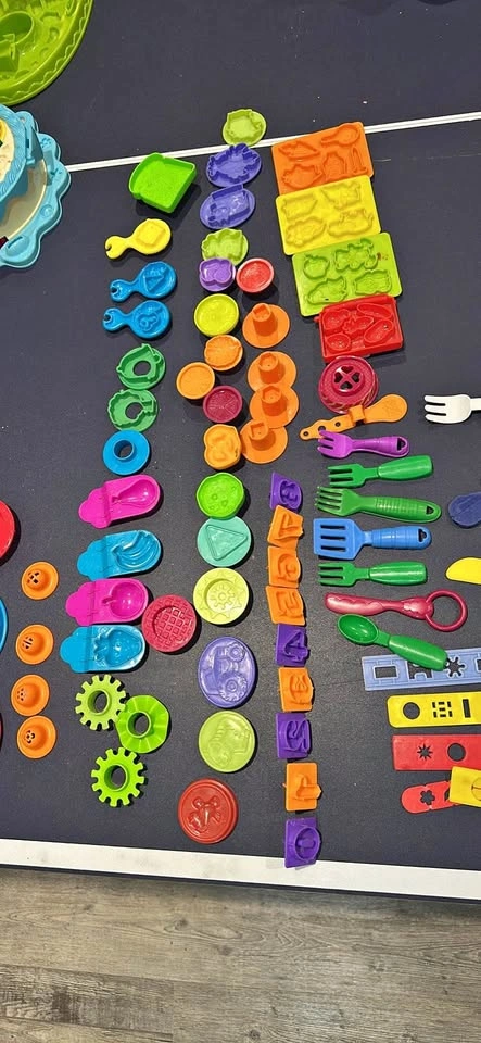 Large Play-Doh Tool and Accessory Set