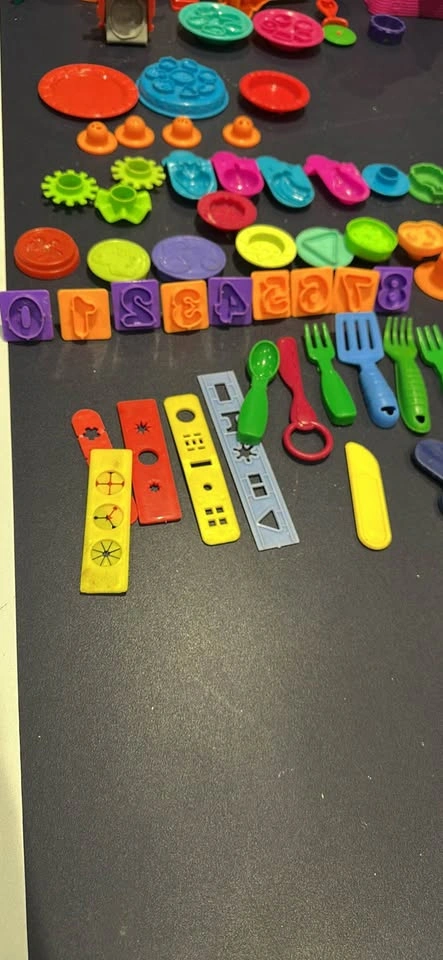 Large Play-Doh Tool and Accessory Set - photo 2
