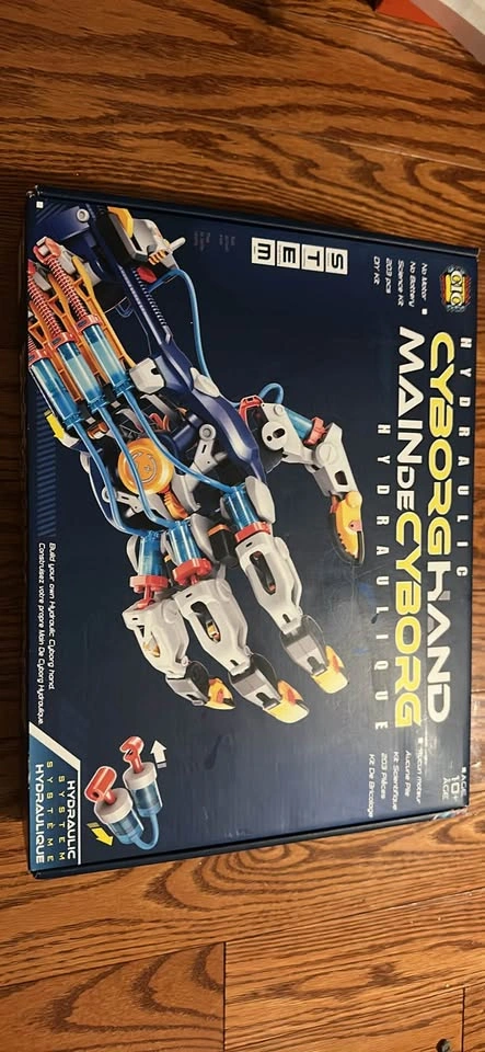 Thames and Cosmos Mega Cyborg hydraulic hand