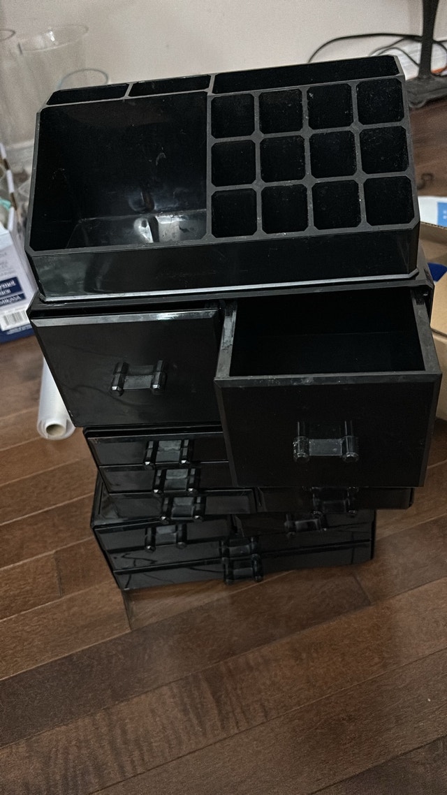 Black Acrylic Makeup Organizer - photo 2