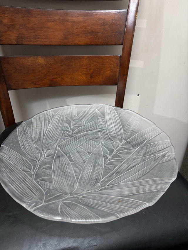 Mikasa Glass Leaf Platter
