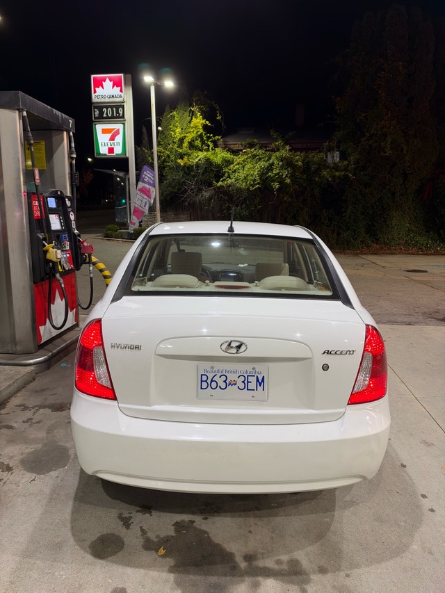 Hyundai Accent - photo 3