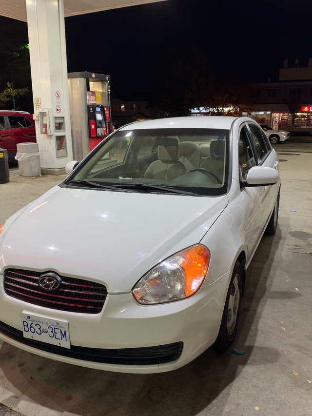 Hyundai Accent - photo 5