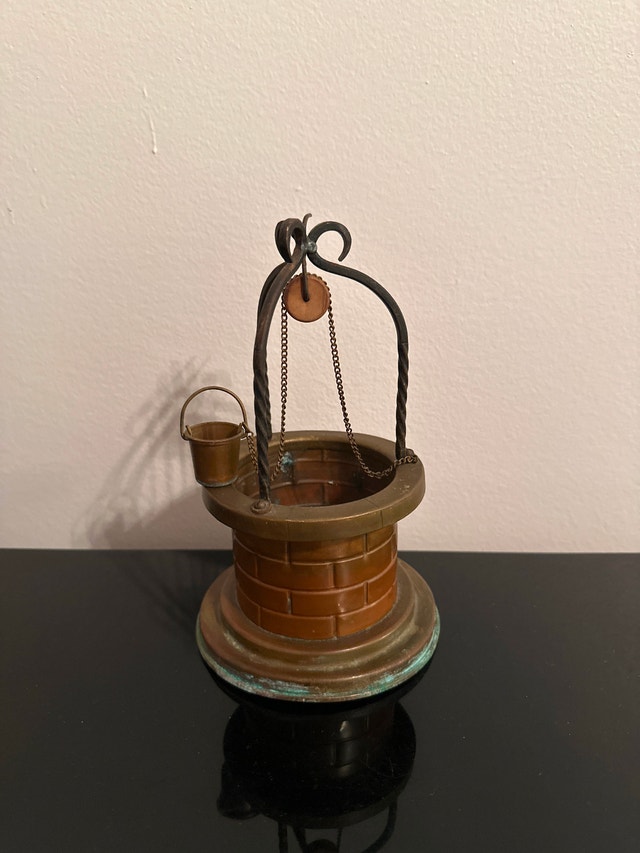 VTG brass and copper miniature wishing well. Natural patina.