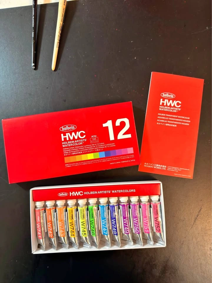 Holbein watercolour Luminous set of 12 , 5ml tubes