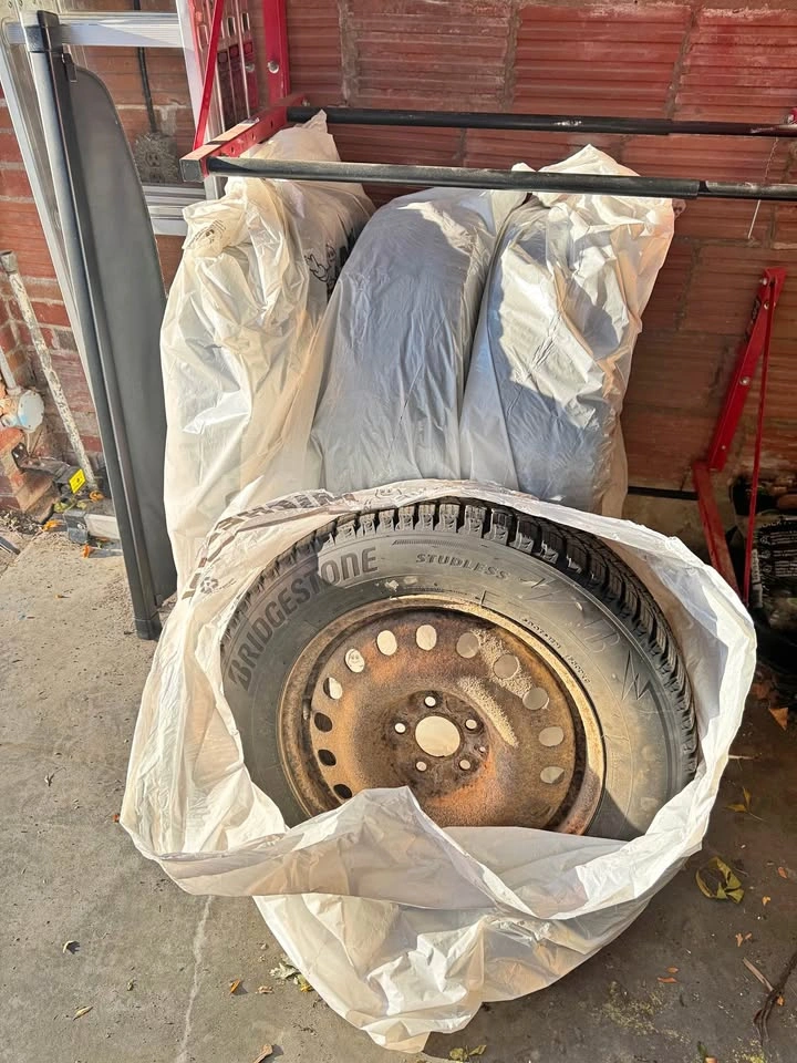 Bridgestone Blizzak WS90 225/65R17 Winter Tires with Rims