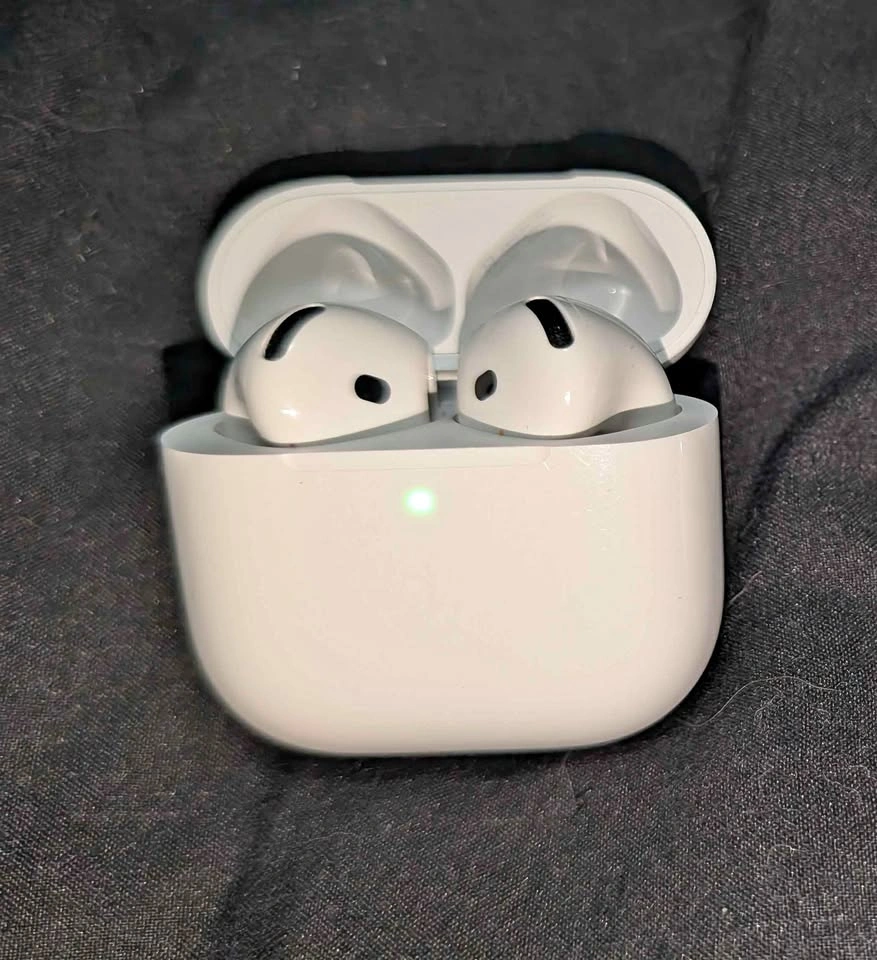 Airpods 4