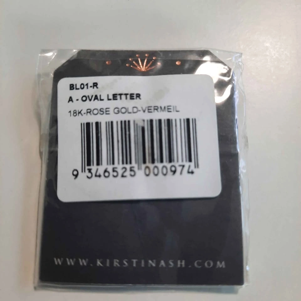 Kirstin Ash Bespoke Oval Letter A Charm - photo 2