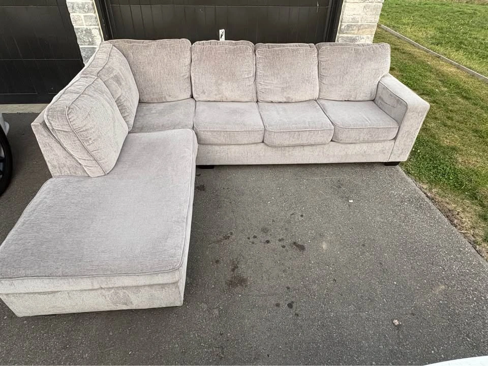 Large Grey Sectional Couch - Free Delivery - photo 3
