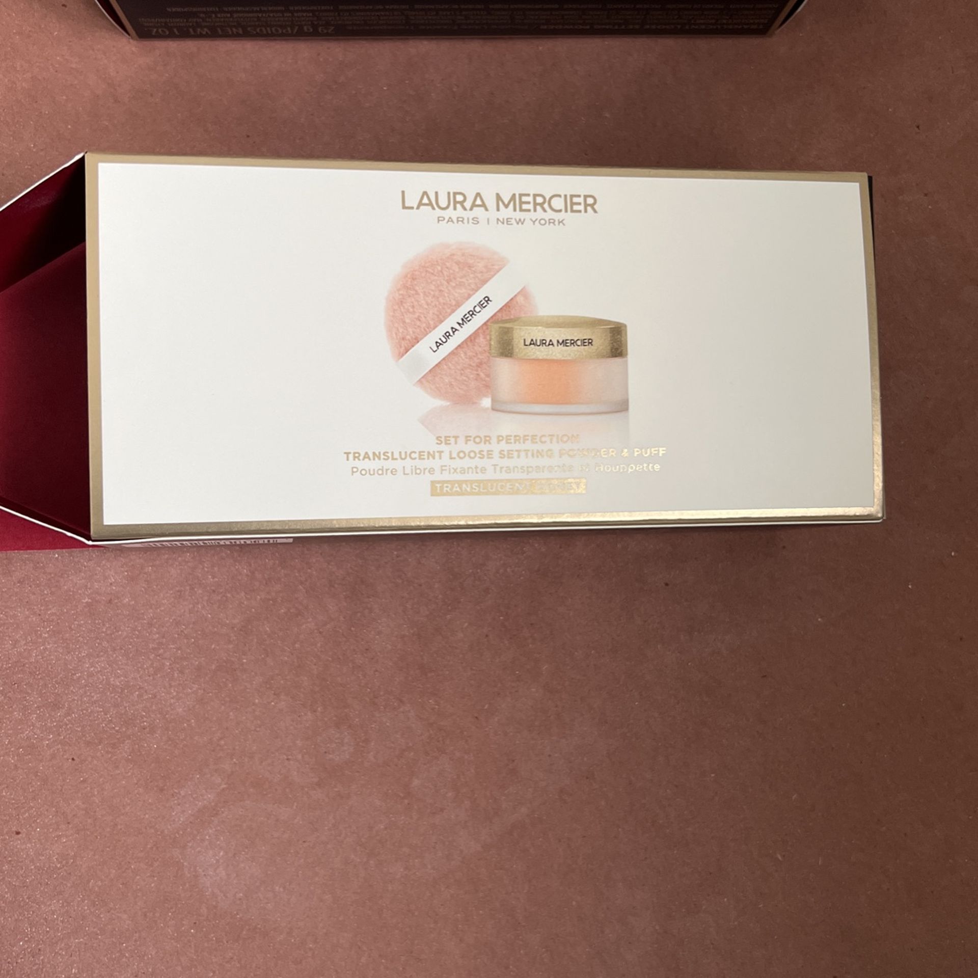 LAURA MERCIER